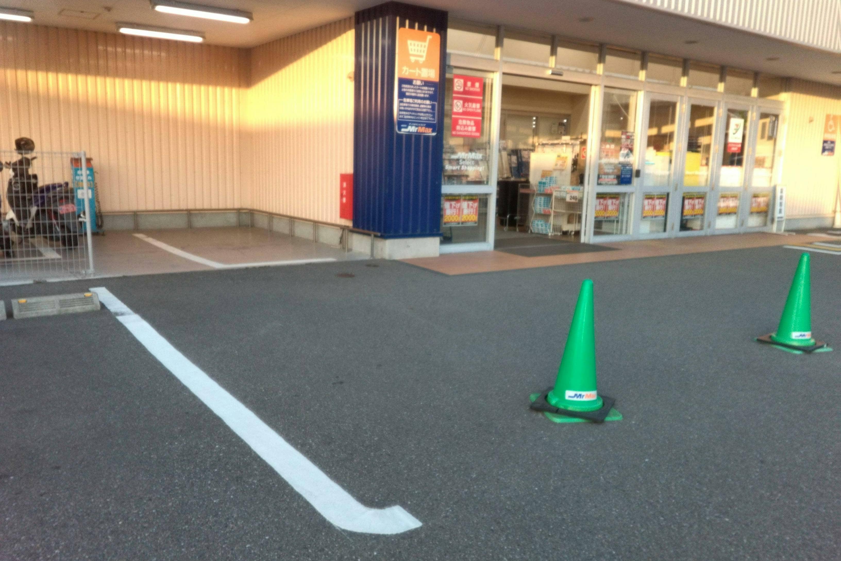 店頭 販促プロモーションや物販用途に最適な総合ディスカウントストアの催事イベントスペース