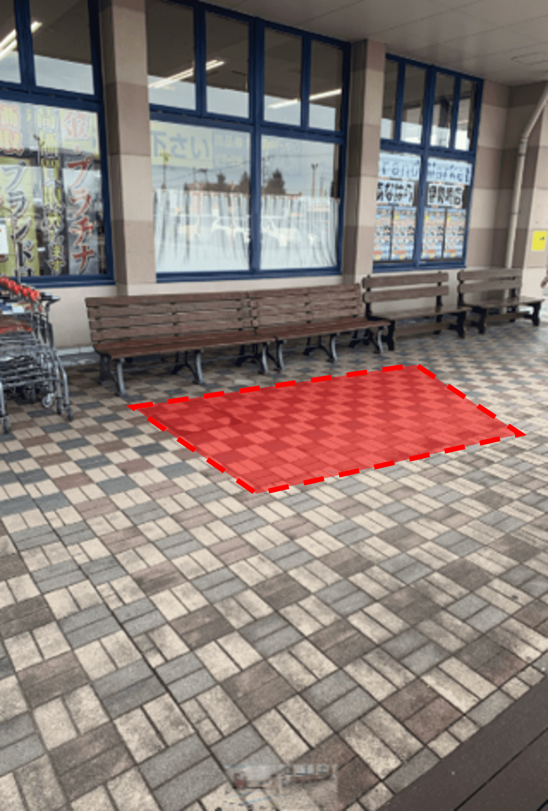 風除室外キッチンカースペース(小型) キッチンカーに最適な総合ディスカウントストアの催事イベントスペース