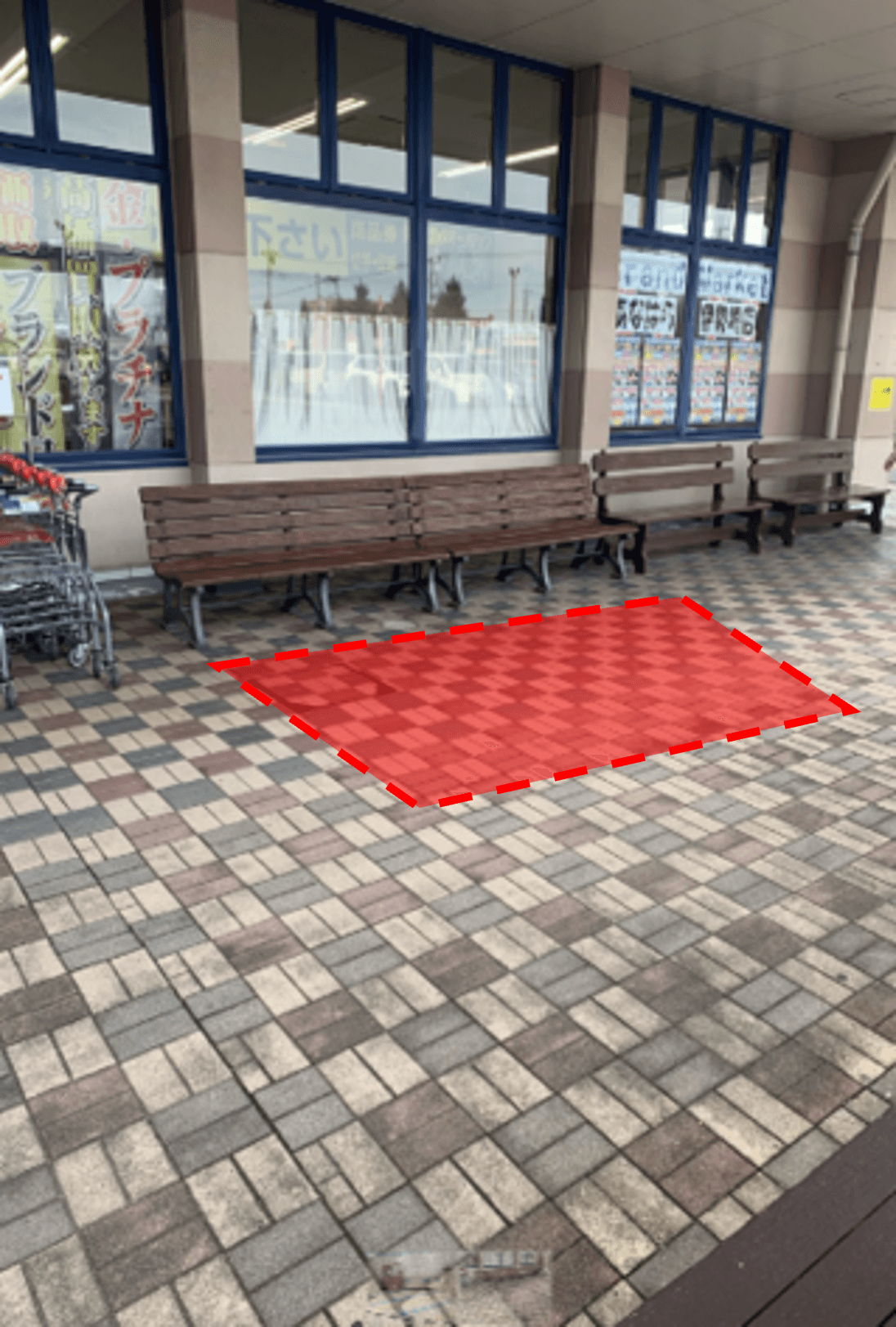 風除室外キッチンカースペース(小型) キッチンカーに最適な総合ディスカウントストアの催事イベントスペース