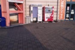 屋外 キッチンカーに最適な総合ディスカウントストアの催事イベントスペース2