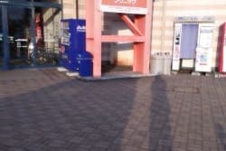 屋外 キッチンカーに最適な総合ディスカウントストアの催事イベントスペース1