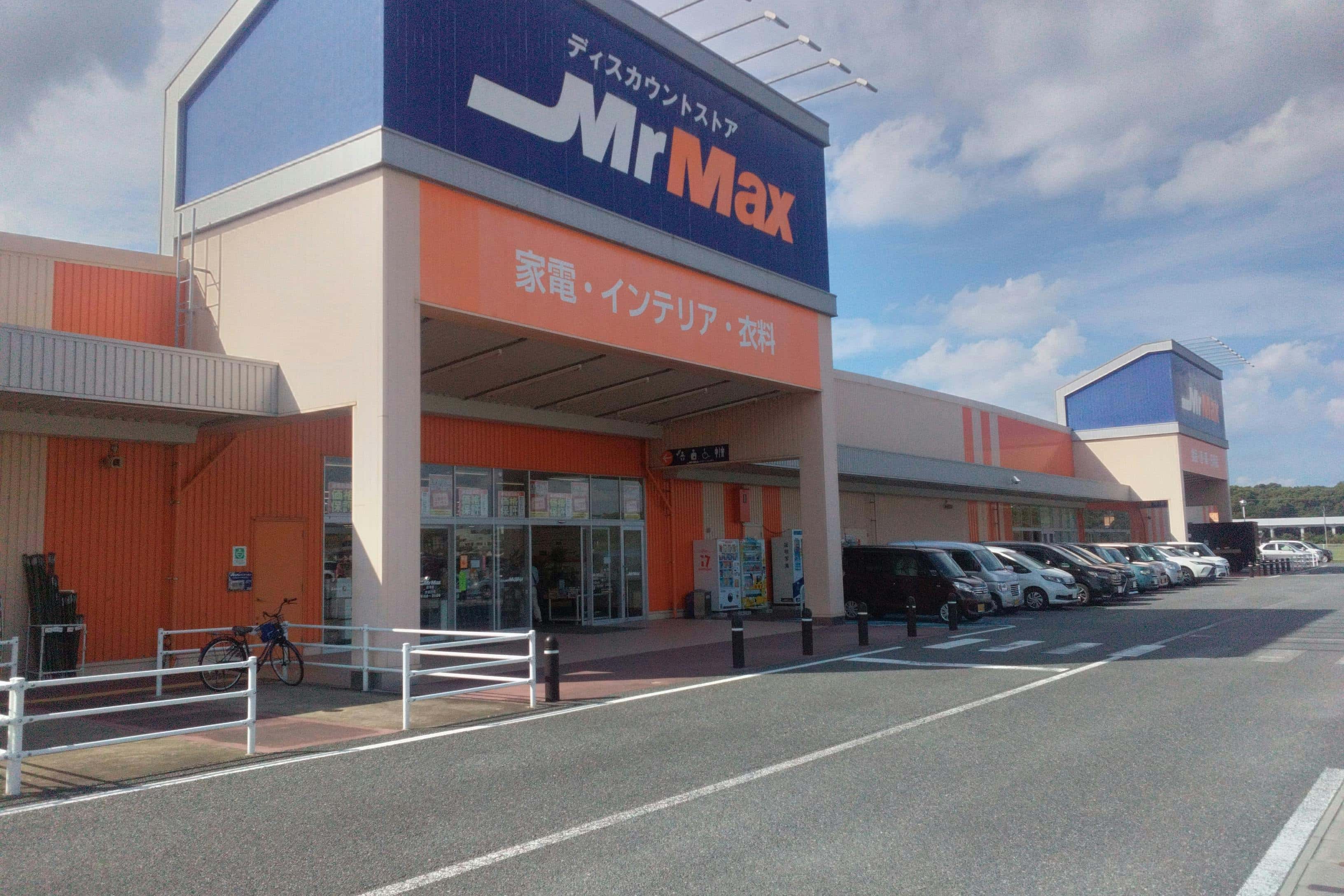 家電側入口(左) キッチンカーや食品販売に最適な総合ディスカウントストアの催事イベントスペース