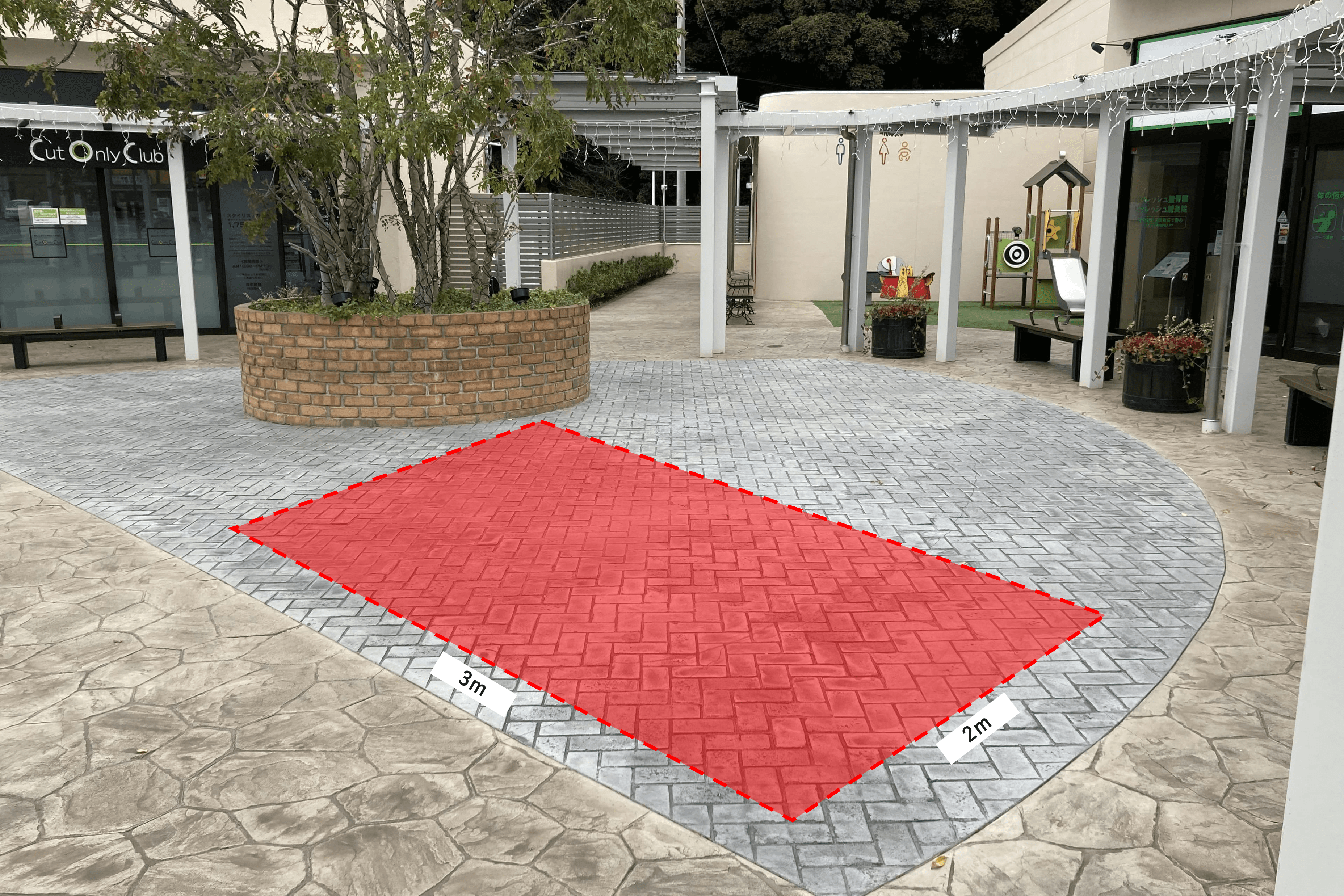 中央広場(キッチンカー小型) キッチンカーや物販用途に最適な総合ディスカウントストアの催事イベントスペース