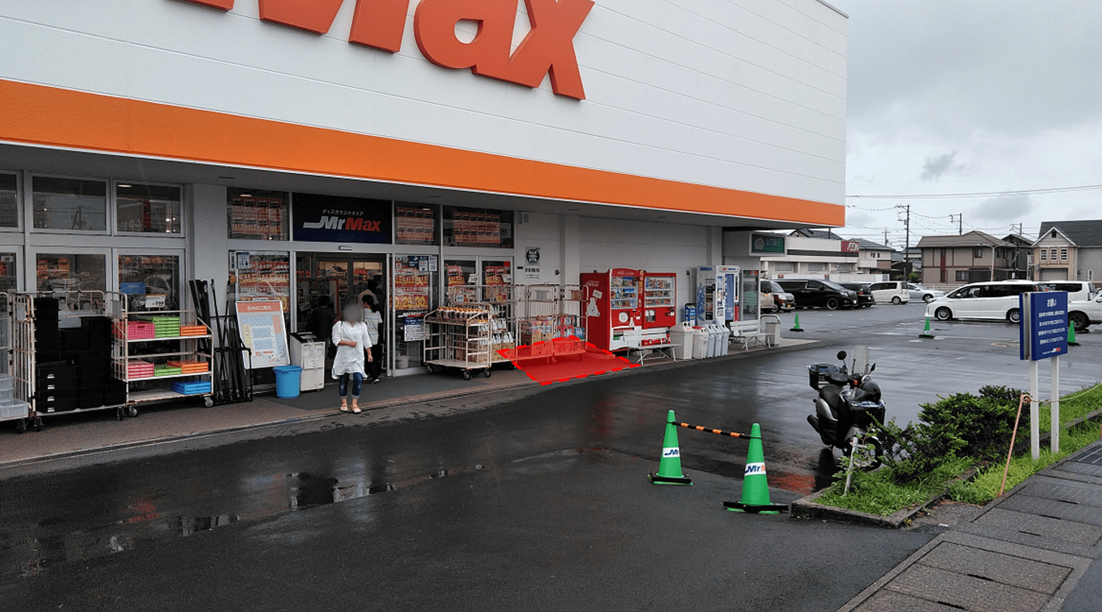 店頭 販促プロモーションや物販用途に最適な総合ディスカウントストアの催事イベントスペース1