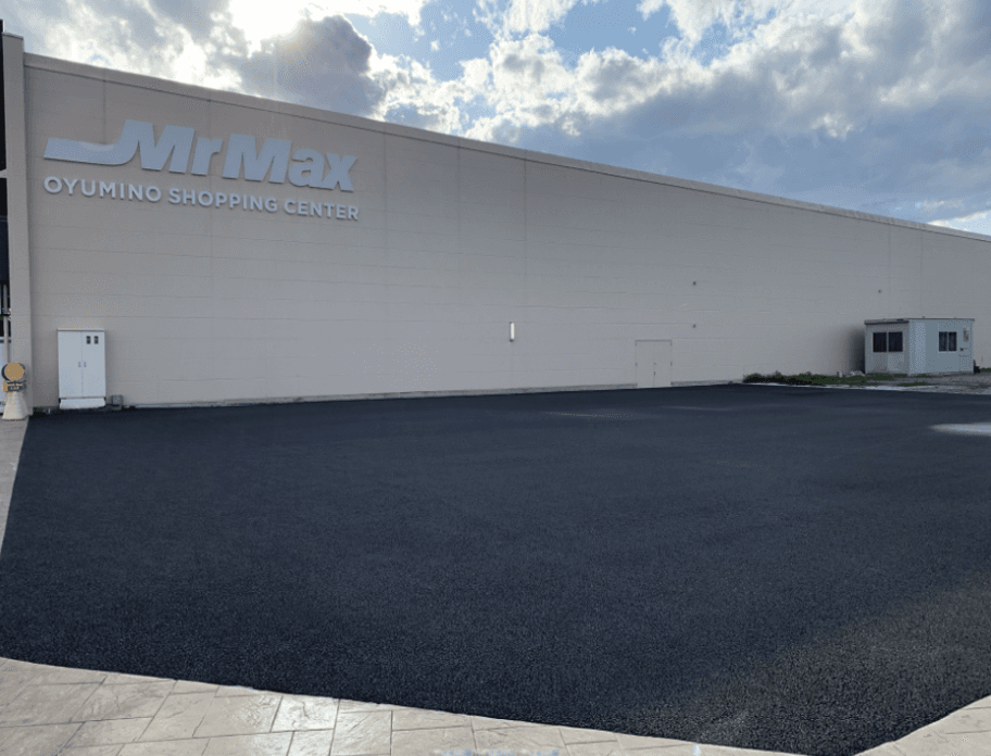 ミスターマックス横アスファルトスペース 販促プロモーションや物販用途に最適な総合ディスカウントストアの催事イベントスペース1