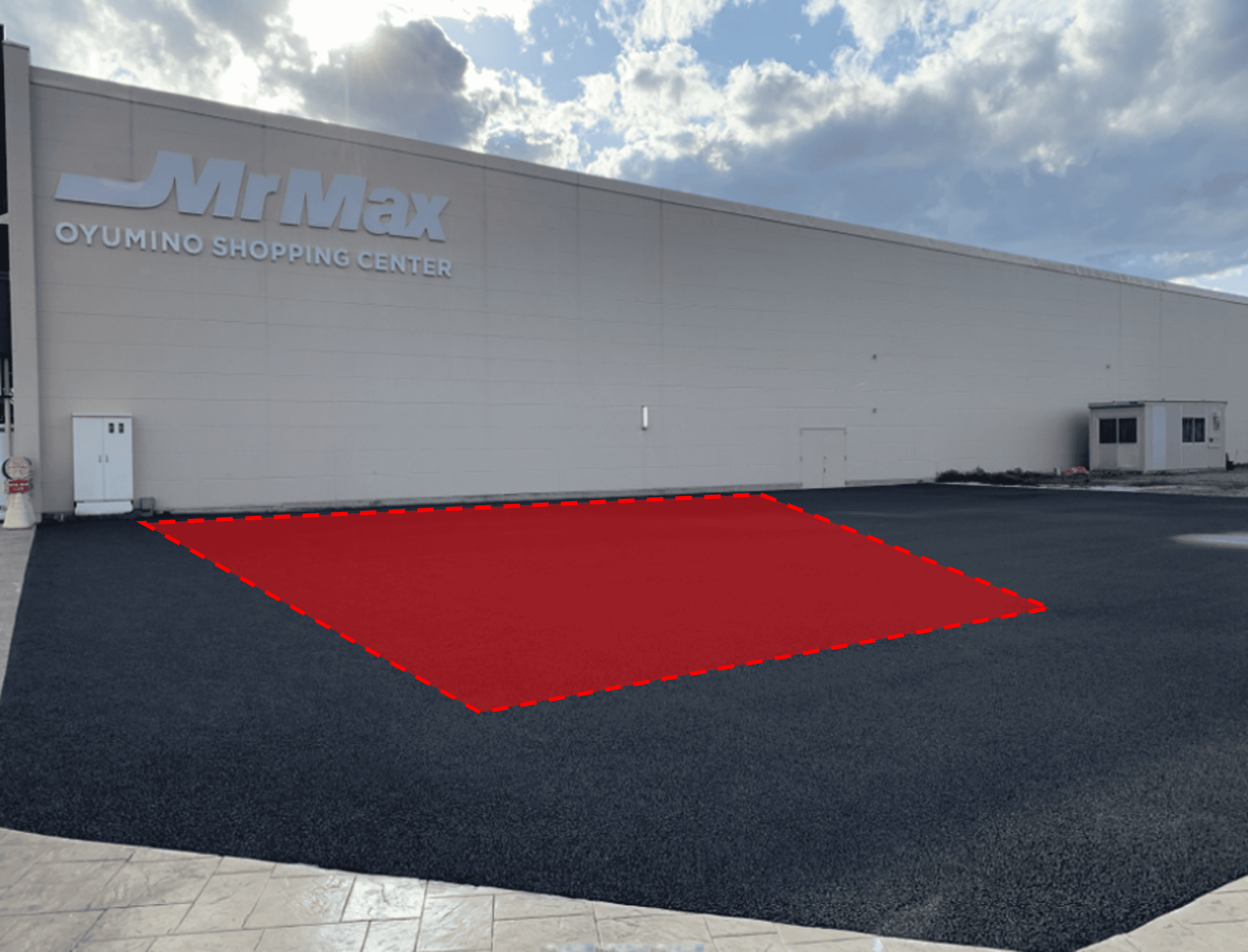 ミスターマックス横アスファルトスペース 販促プロモーションや物販用途に最適な総合ディスカウントストアの催事イベントスペース